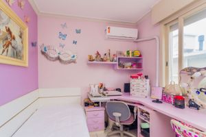 Image 15 - 228933