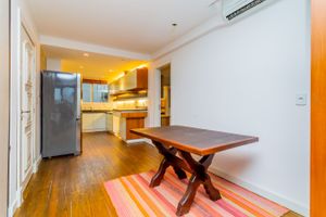 Image 7 - 228940