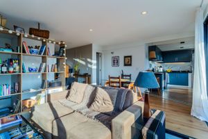 Image 1 - 228947