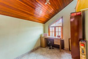 Image 31 - 228984