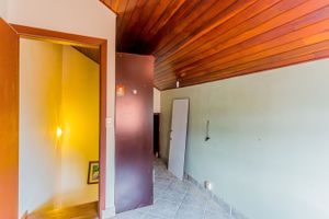 Image 34 - 228984