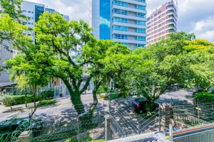 Image 15 - 228985