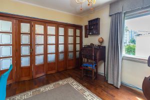 Image 18 - 228986