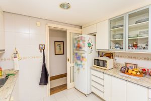 Image 23 - 229064
