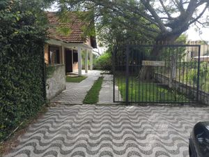 Image 2 - 229103