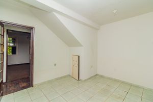 Image 21 - 229112