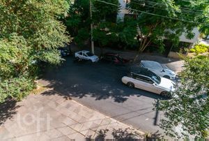 Image 29 - 229256