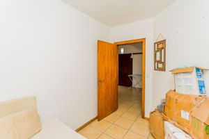 Image 24 - 229352
