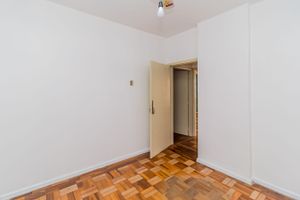 Image 11 - 229373