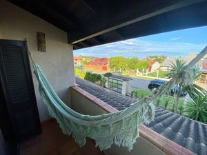 Image 19 - 229395
