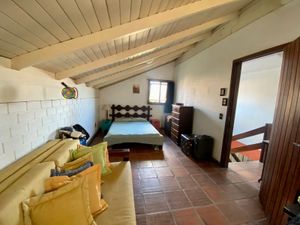 Image 17 - 229395