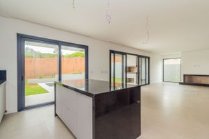 Image 15 - 229444