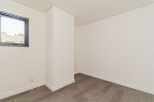 Image 29 - 229444