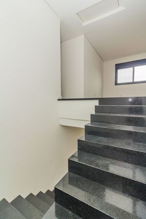 Image 50 - 229444