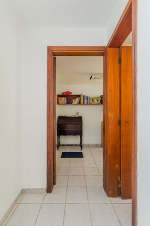 Image 29 - 229506