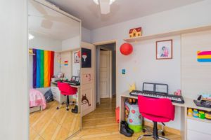 Image 11 - 229512