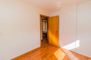 Image 15 - 229557