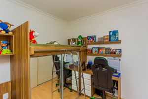 Image 15 - 229779