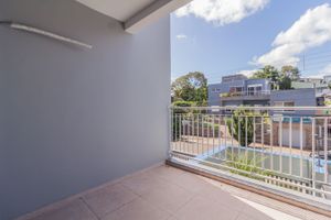 Image 6 - 229824