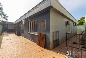 Image 25 - 229990