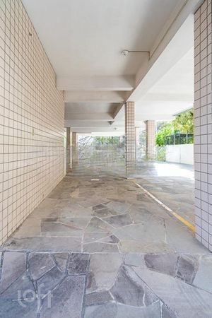 Image 35 - 230326