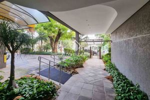 Image 37 - 230439