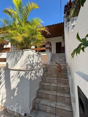 Image 56 - 230852