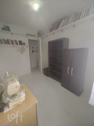 Image 43 - 231000