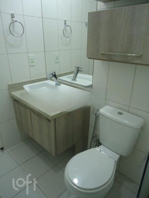 Image 10 - 231000