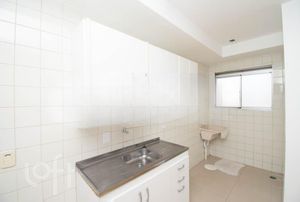 Image 15 - 231100