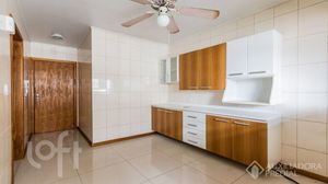 Image 33 - 231156