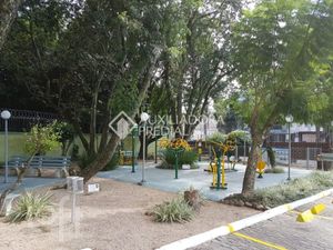 Image 20 - 232000