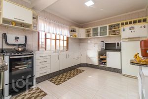 Image 30 - 232051