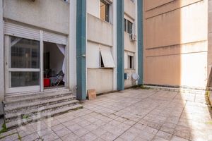 Image 5 - 232212