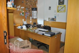 Image 25 - 232297