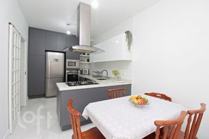 Image 19 - 232350
