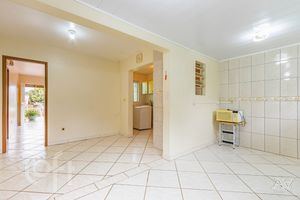 Image 17 - 232384