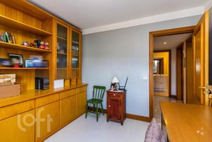 Image 19 - 232475
