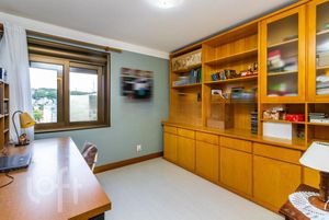 Image 20 - 232475