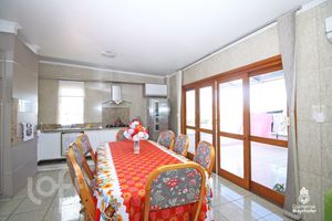 Image 18 - 232581