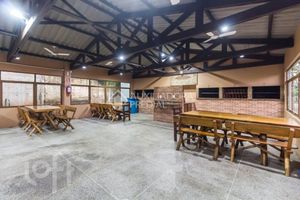 Image 19 - 232930