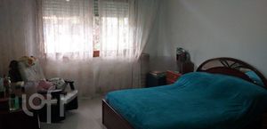 Image 4 - 232935