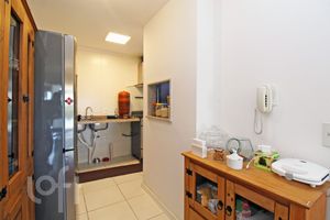 Image 5 - 233013