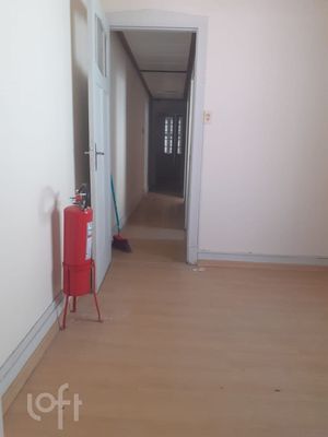 Image 10 - 233047