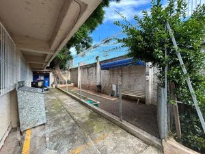Image 40 - 233231