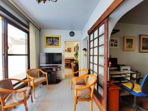 Image 31 - 233244
