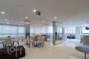 Image 21 - 233277