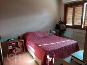 Image 11 - 233653
