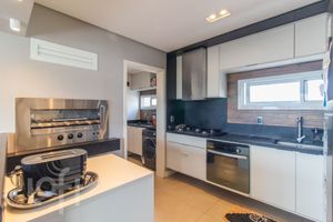 Image 4 - 233721