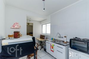 Image 17 - 233766